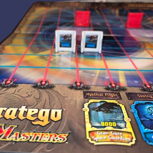 2004 Stratego Duel Masters Board Game Milton Bradley Hasbro COMPLETE - Picture 2 of 7